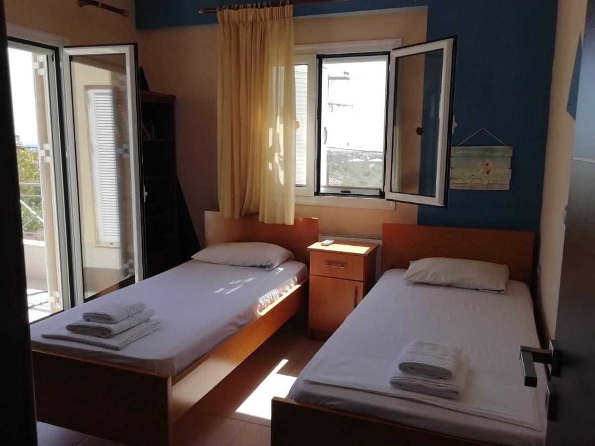 Rural 3-Bedroom House كالاماتا المظهر الخارجي الصورة